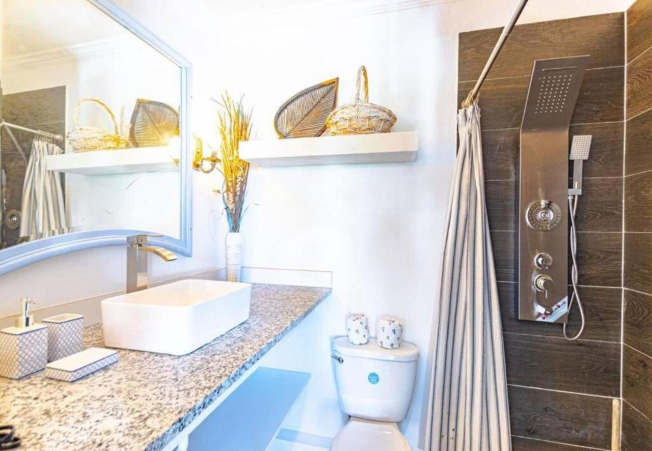 Pool Cottage At Viking Hill - Love Beach 나사우 외부 사진